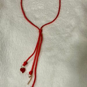 red love lariat